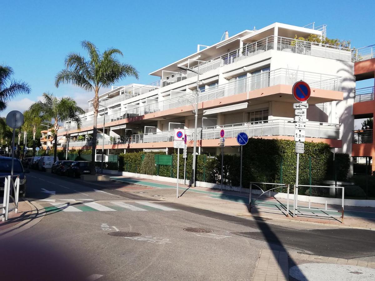 Appartement 2P Et Parking Prive A 50M Des Plages. Вильнёв-Лубе Экстерьер фото